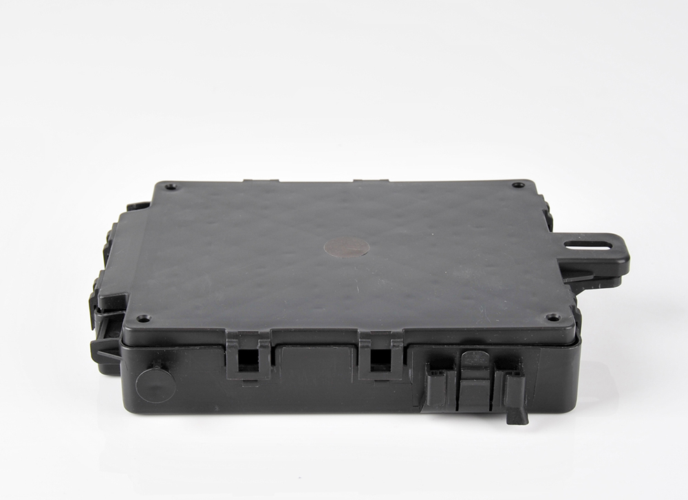 در (MUX)-در محفظه مالتی پلكس