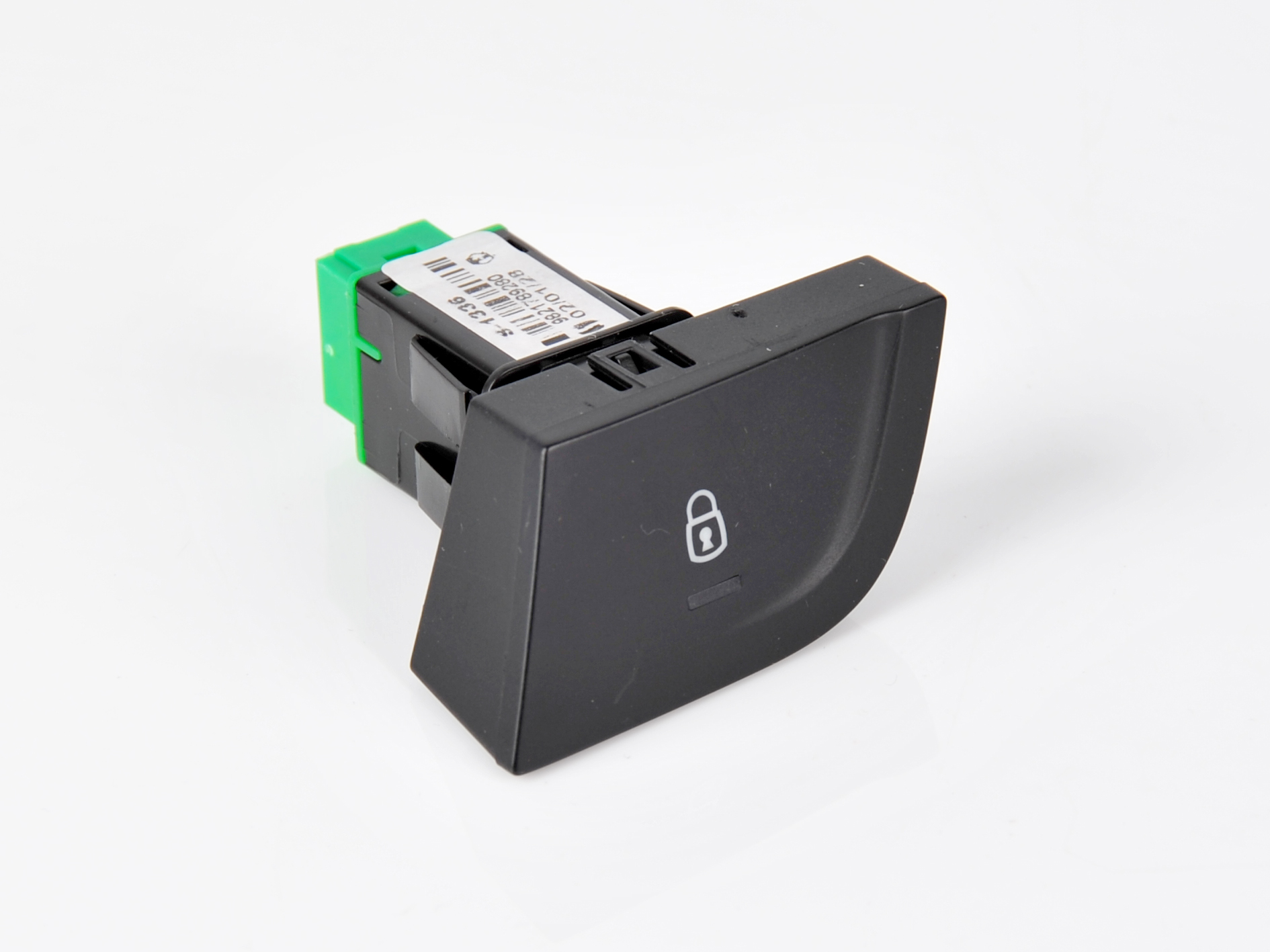 قفل در خودرو دنا